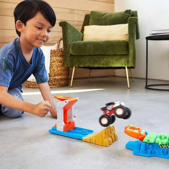 HOT WHEELS RINKINYS „IŠŠŪKIS DŽIPAMS“