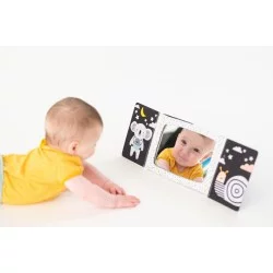 Taf Toys kūdikio knygelė